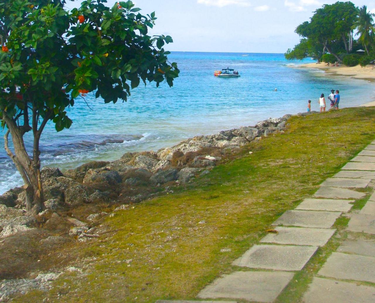Coral Lane Beach Apartments เซนต์เจมส์ ภายนอก รูปภาพ
